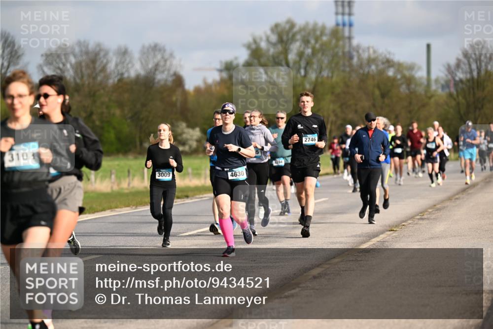 12.04.2026 - 45. Internationalen Wilhelmsburger Insellauf Dr. Thomas Lammeyer http://msf.ph/oto/9434521 12.04.2026 09:21:30 Laufen 3103, 3009, 4630, 3394, 2746 meine-sportfotos.de