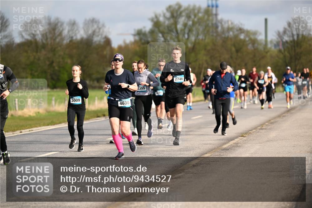 12.04.2026 - 45. Internationalen Wilhelmsburger Insellauf Dr. Thomas Lammeyer http://msf.ph/oto/9434527 12.04.2026 09:21:31 Laufen 3009, 4630, 2355, 2746 meine-sportfotos.de