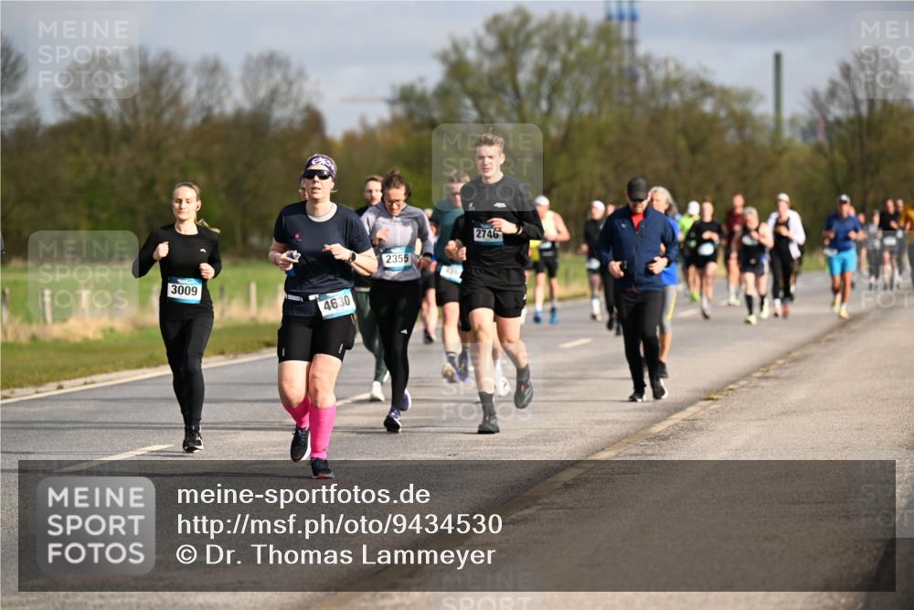 12.04.2026 - 45. Internationalen Wilhelmsburger Insellauf Dr. Thomas Lammeyer http://msf.ph/oto/9434530 12.04.2026 09:21:31 Laufen 3009, 4630, 2355, 2746 meine-sportfotos.de
