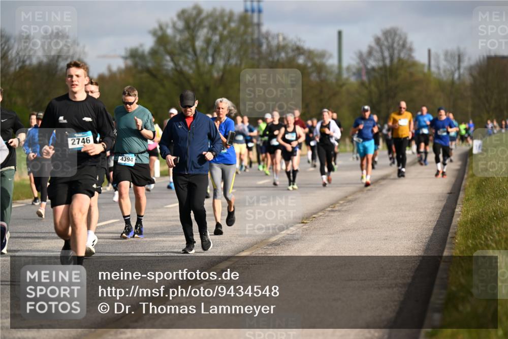 12.04.2026 - 45. Internationalen Wilhelmsburger Insellauf Dr. Thomas Lammeyer http://msf.ph/oto/9434548 12.04.2026 09:21:34 Laufen 2746, 4394 meine-sportfotos.de