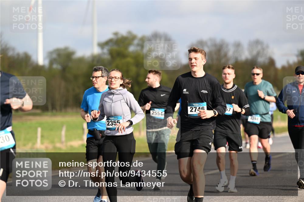 12.04.2026 - 45. Internationalen Wilhelmsburger Insellauf Dr. Thomas Lammeyer http://msf.ph/oto/9434555 12.04.2026 09:21:36 Laufen 30, 2355, 2554, 2746, 1194 meine-sportfotos.de
