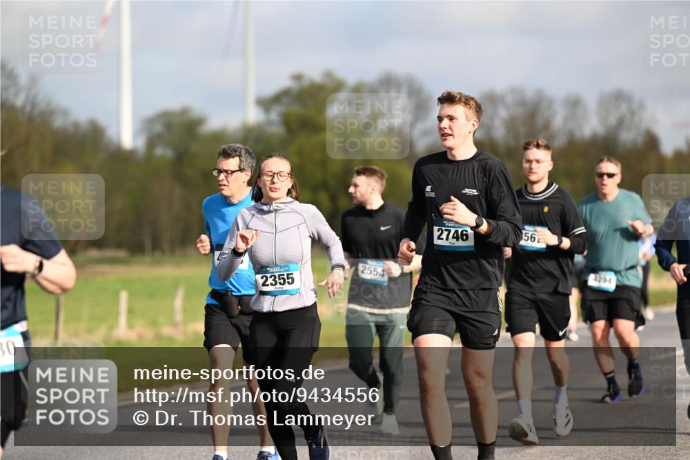 12.04.2026 - 45. Internationalen Wilhelmsburger Insellauf Dr. Thomas Lammeyer http://msf.ph/oto/9434556 12.04.2026 09:21:36 Laufen 30, 4, 2355, 2554, 2746, 356, 3194 meine-sportfotos.de