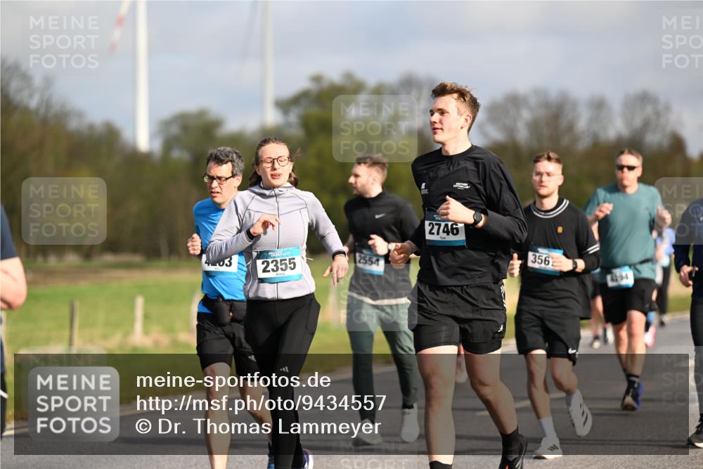 12.04.2026 - 45. Internationalen Wilhelmsburger Insellauf Dr. Thomas Lammeyer http://msf.ph/oto/9434557 12.04.2026 09:21:36 Laufen 4203, 2355, 2554, 2746, 356 meine-sportfotos.de