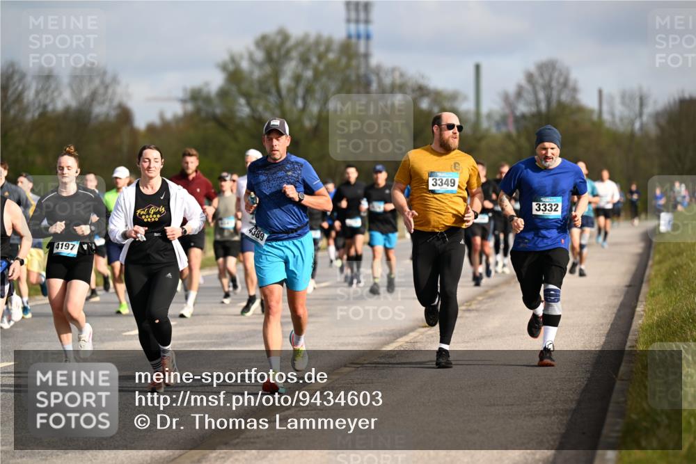 12.04.2026 - 45. Internationalen Wilhelmsburger Insellauf Dr. Thomas Lammeyer http://msf.ph/oto/9434603 12.04.2026 09:21:45 Laufen 4197, 0000, 4389, 3349, 3332 meine-sportfotos.de
