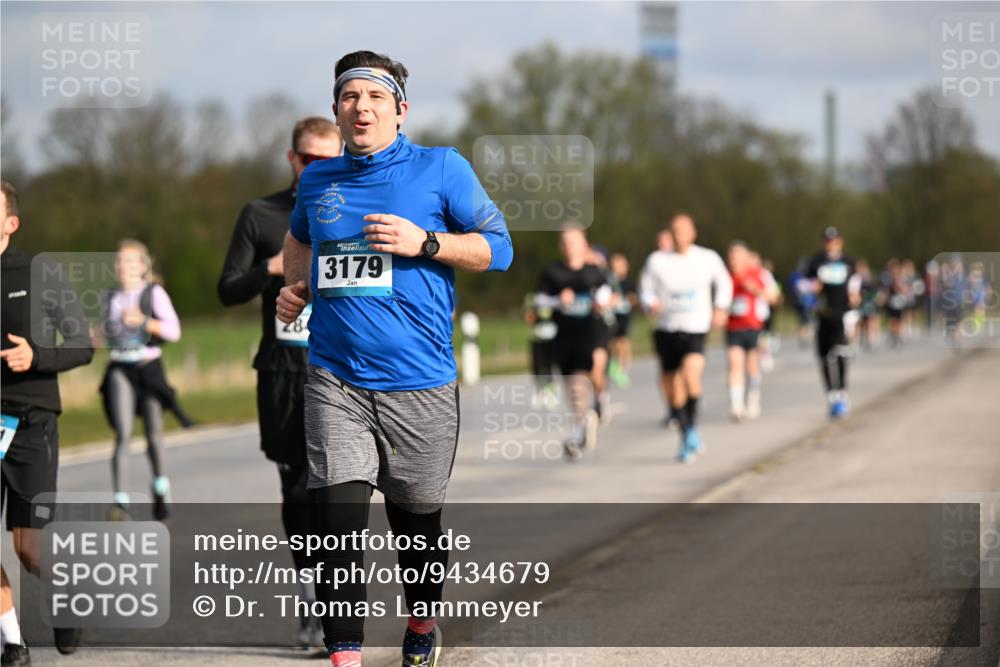 12.04.2026 - 45. Internationalen Wilhelmsburger Insellauf Dr. Thomas Lammeyer http://msf.ph/oto/9434679 12.04.2026 09:21:59 Laufen 3179 meine-sportfotos.de