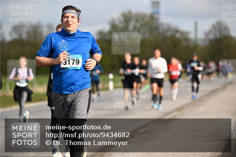 12.04.2026 - 45. Internationalen Wilhelmsburger Insellauf Dr. Thomas Lammeyer http://msf.ph/oto/9434682 12.04.2026 09:22:00 Laufen 3179 meine-sportfotos.de