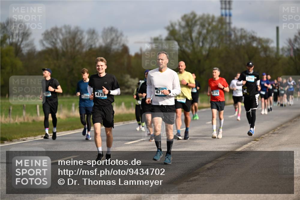12.04.2026 - 45. Internationalen Wilhelmsburger Insellauf Dr. Thomas Lammeyer http://msf.ph/oto/9434702 12.04.2026 09:22:03 Laufen 47, 2392, 471, 3175, 2598 meine-sportfotos.de