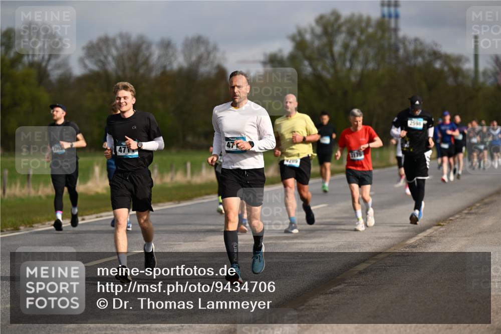 12.04.2026 - 45. Internationalen Wilhelmsburger Insellauf Dr. Thomas Lammeyer http://msf.ph/oto/9434706 12.04.2026 09:22:04 Laufen 471, 47, 289, 3175, 2590 meine-sportfotos.de
