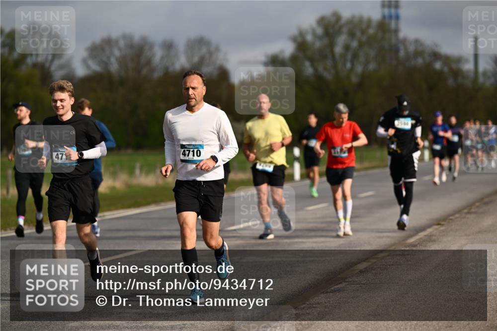 12.04.2026 - 45. Internationalen Wilhelmsburger Insellauf Dr. Thomas Lammeyer http://msf.ph/oto/9434712 12.04.2026 09:22:05 Laufen 471, 4710 meine-sportfotos.de