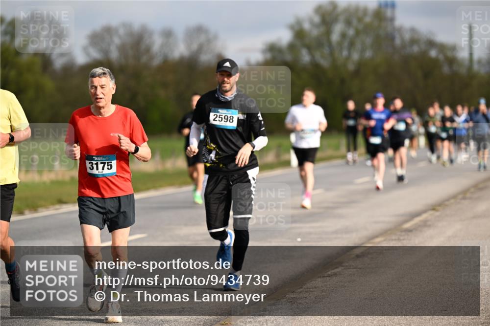 12.04.2026 - 45. Internationalen Wilhelmsburger Insellauf Dr. Thomas Lammeyer http://msf.ph/oto/9434739 12.04.2026 09:22:10 Laufen 3175, 2598 meine-sportfotos.de