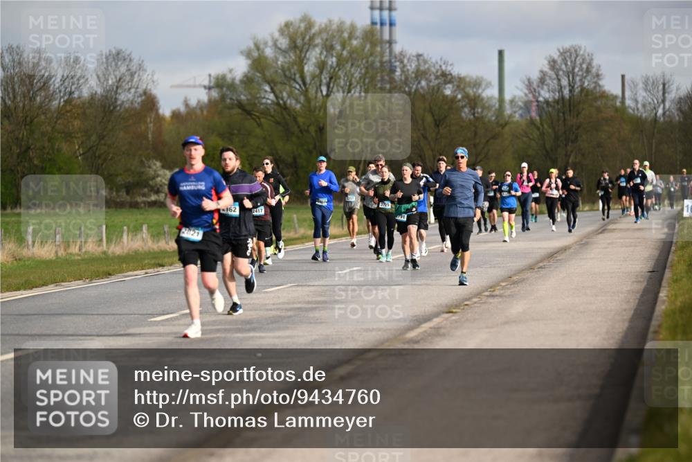 12.04.2026 - 45. Internationalen Wilhelmsburger Insellauf Dr. Thomas Lammeyer http://msf.ph/oto/9434760 12.04.2026 09:22:15 Laufen 2821, 3257, 3725, 162, 2417, 1791 meine-sportfotos.de