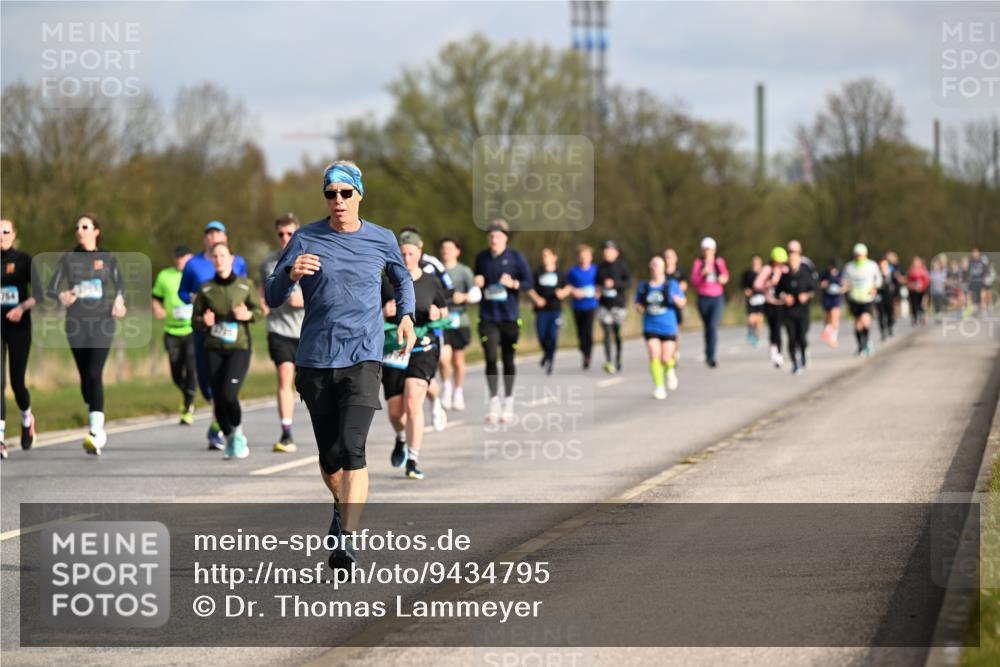 12.04.2026 - 45. Internationalen Wilhelmsburger Insellauf Dr. Thomas Lammeyer http://msf.ph/oto/9434795 12.04.2026 09:22:23 Laufen  meine-sportfotos.de