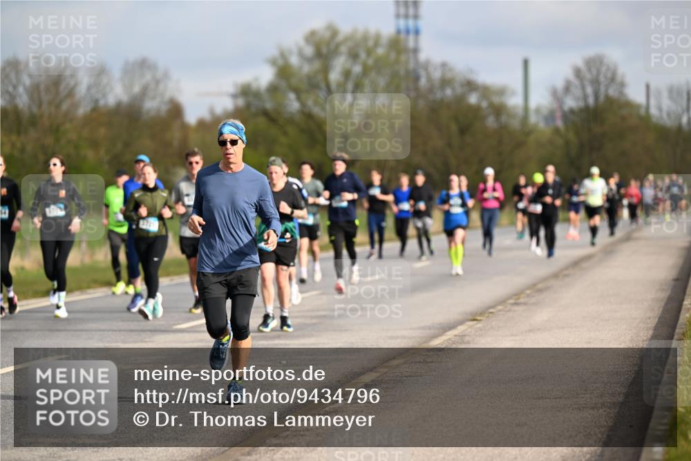 12.04.2026 - 45. Internationalen Wilhelmsburger Insellauf Dr. Thomas Lammeyer http://msf.ph/oto/9434796 12.04.2026 09:22:23 Laufen  meine-sportfotos.de