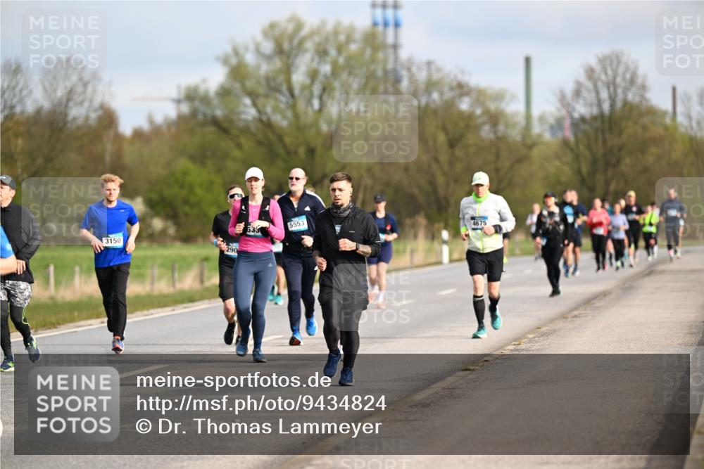 12.04.2026 - 45. Internationalen Wilhelmsburger Insellauf Dr. Thomas Lammeyer http://msf.ph/oto/9434824 12.04.2026 09:22:34 Laufen 3150, 290, 535, 5553, 4675 meine-sportfotos.de