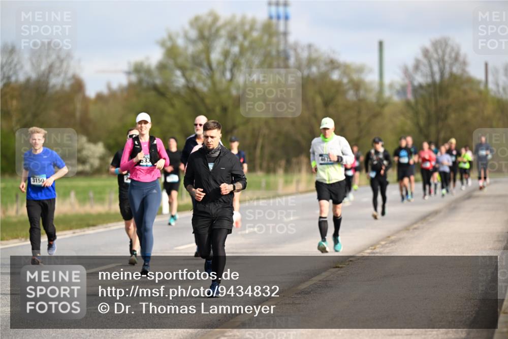 12.04.2026 - 45. Internationalen Wilhelmsburger Insellauf Dr. Thomas Lammeyer http://msf.ph/oto/9434832 12.04.2026 09:22:35 Laufen 3150, 33 meine-sportfotos.de
