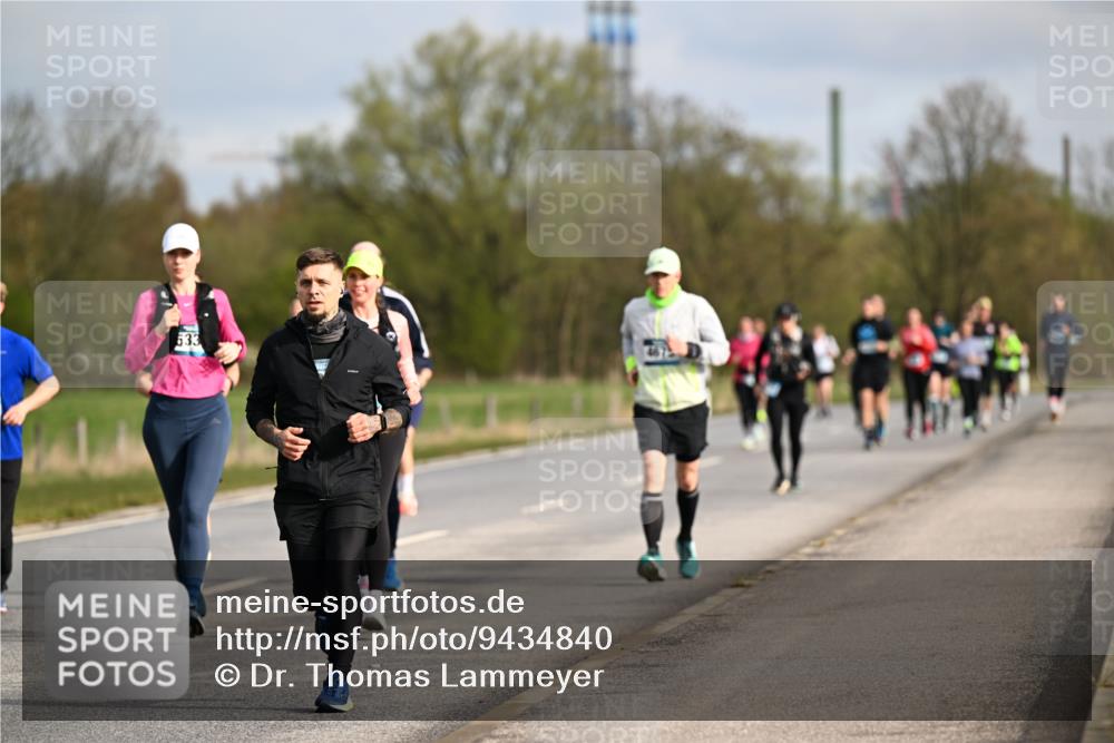 12.04.2026 - 45. Internationalen Wilhelmsburger Insellauf Dr. Thomas Lammeyer http://msf.ph/oto/9434840 12.04.2026 09:22:36 Laufen 533 meine-sportfotos.de