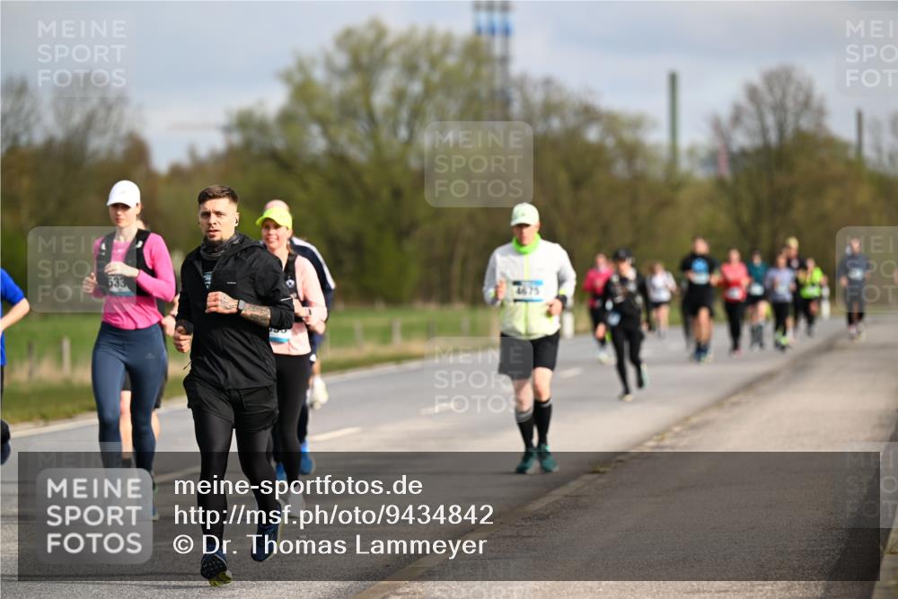 12.04.2026 - 45. Internationalen Wilhelmsburger Insellauf Dr. Thomas Lammeyer http://msf.ph/oto/9434842 12.04.2026 09:22:37 Laufen 633 meine-sportfotos.de
