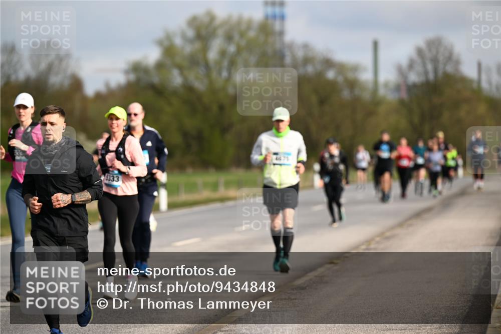 12.04.2026 - 45. Internationalen Wilhelmsburger Insellauf Dr. Thomas Lammeyer http://msf.ph/oto/9434848 12.04.2026 09:22:37 Laufen 5133 meine-sportfotos.de