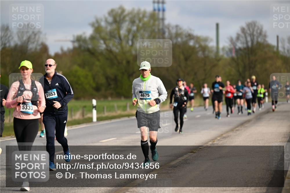 12.04.2026 - 45. Internationalen Wilhelmsburger Insellauf Dr. Thomas Lammeyer http://msf.ph/oto/9434856 12.04.2026 09:22:39 Laufen 5333, 5553, 4675 meine-sportfotos.de