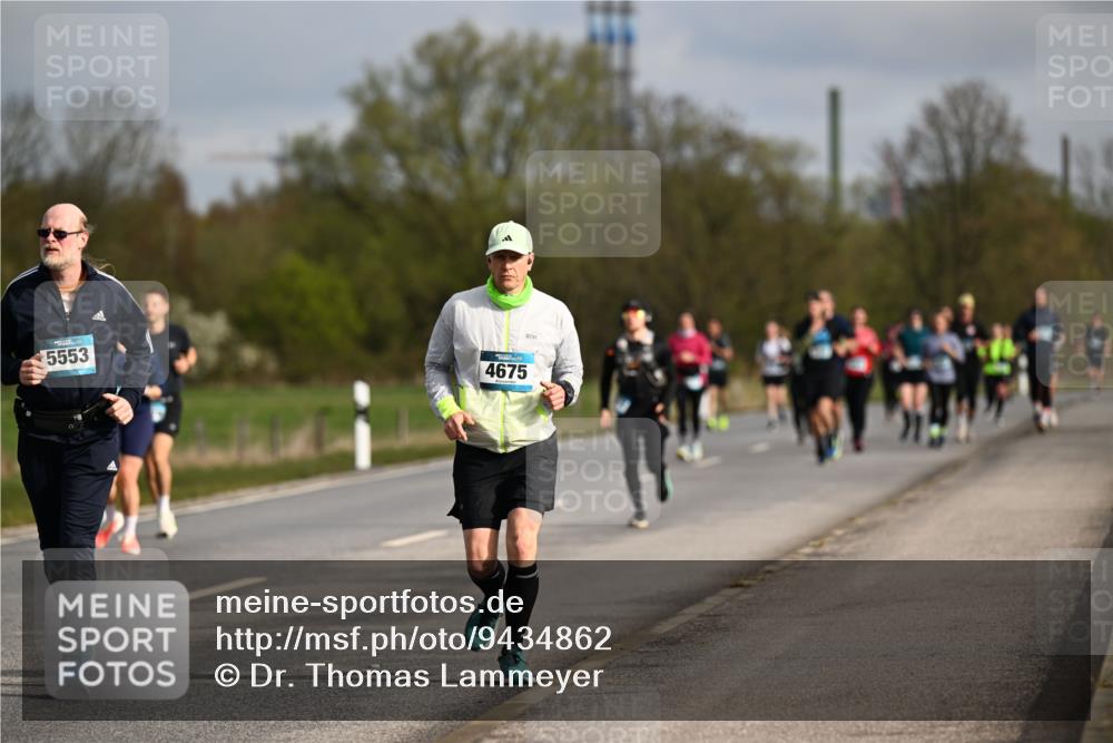 12.04.2026 - 45. Internationalen Wilhelmsburger Insellauf Dr. Thomas Lammeyer http://msf.ph/oto/9434862 12.04.2026 09:22:40 Laufen 5553, 4675 meine-sportfotos.de