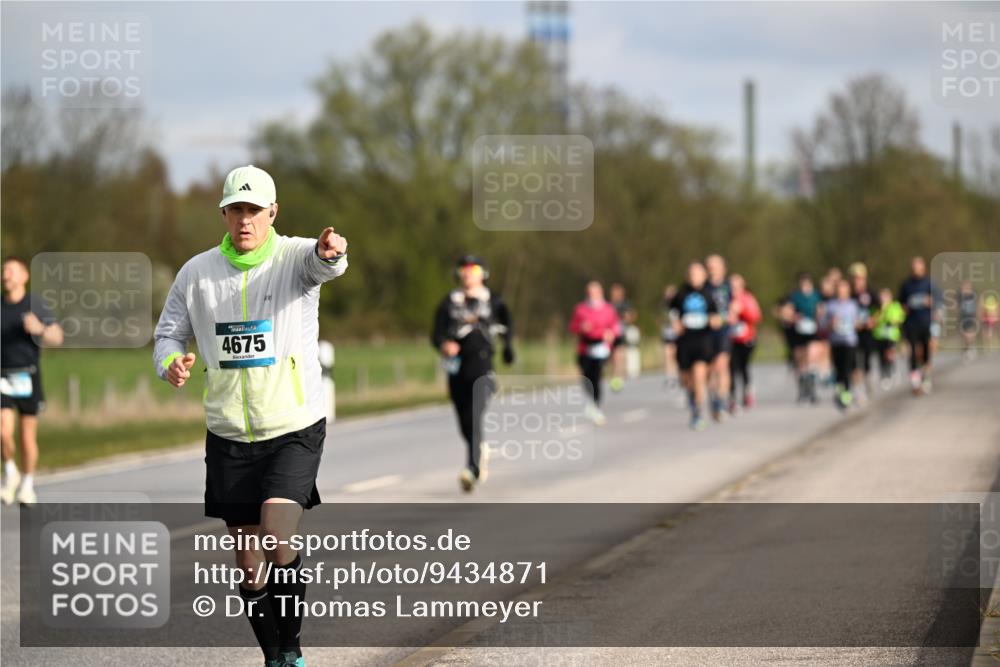 12.04.2026 - 45. Internationalen Wilhelmsburger Insellauf Dr. Thomas Lammeyer http://msf.ph/oto/9434871 12.04.2026 09:22:41 Laufen 4675 meine-sportfotos.de