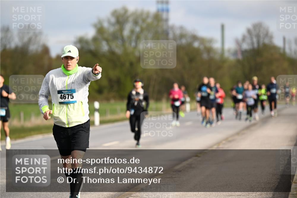 12.04.2026 - 45. Internationalen Wilhelmsburger Insellauf Dr. Thomas Lammeyer http://msf.ph/oto/9434872 12.04.2026 09:22:42 Laufen 4675 meine-sportfotos.de