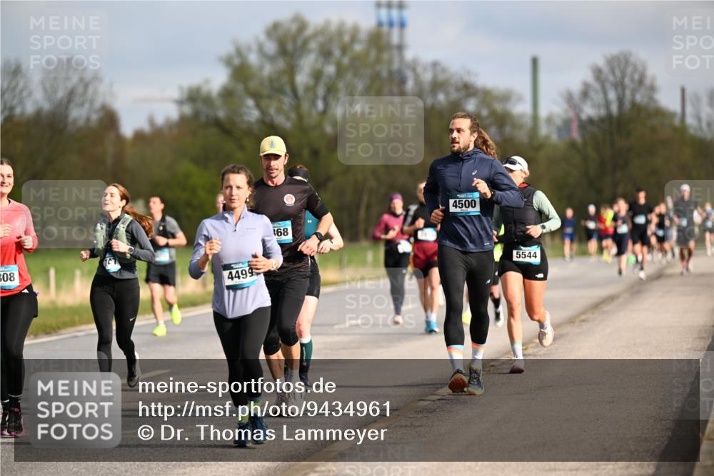 12.04.2026 - 45. Internationalen Wilhelmsburger Insellauf Dr. Thomas Lammeyer http://msf.ph/oto/9434961 12.04.2026 09:22:58 Laufen 508, 147, 4499, 168, 4500, 5544 meine-sportfotos.de