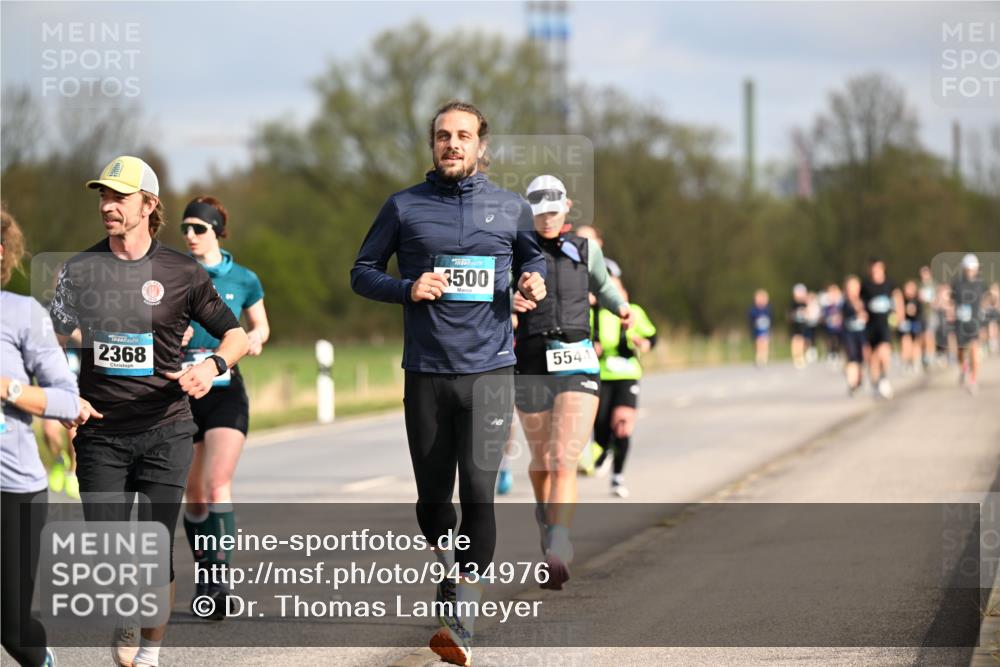 12.04.2026 - 45. Internationalen Wilhelmsburger Insellauf Dr. Thomas Lammeyer http://msf.ph/oto/9434976 12.04.2026 09:23:00 Laufen 2368, 500, 554 meine-sportfotos.de