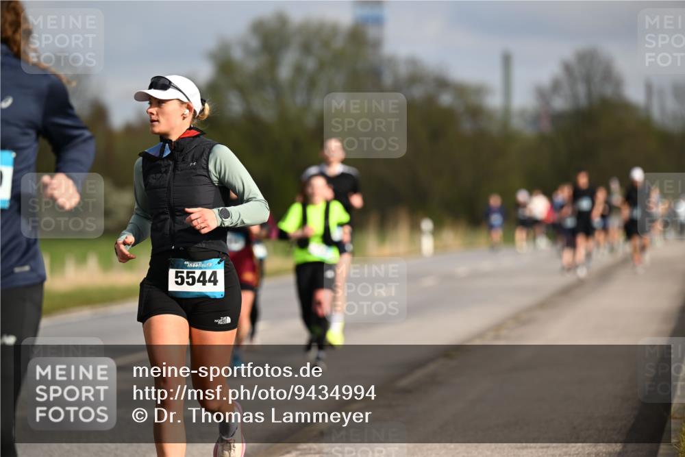 12.04.2026 - 45. Internationalen Wilhelmsburger Insellauf Dr. Thomas Lammeyer http://msf.ph/oto/9434994 12.04.2026 09:23:03 Laufen 5544 meine-sportfotos.de