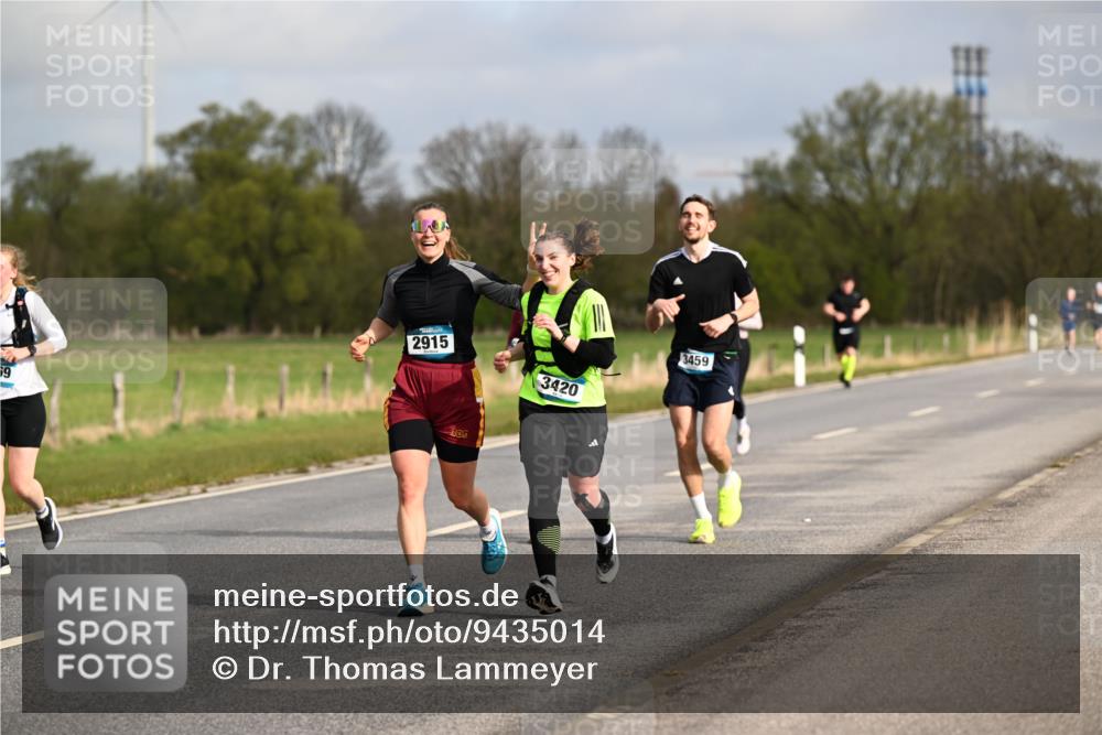 12.04.2026 - 45. Internationalen Wilhelmsburger Insellauf Dr. Thomas Lammeyer http://msf.ph/oto/9435014 12.04.2026 09:23:08 Laufen 69, 2915, 3420, 3459 meine-sportfotos.de