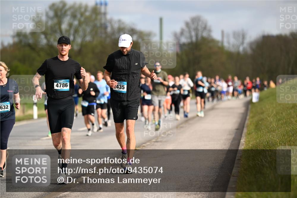 12.04.2026 - 45. Internationalen Wilhelmsburger Insellauf Dr. Thomas Lammeyer http://msf.ph/oto/9435074 12.04.2026 09:23:22 Laufen 632, 4786, 435 meine-sportfotos.de