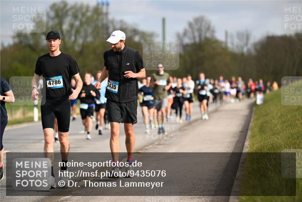12.04.2026 - 45. Internationalen Wilhelmsburger Insellauf Dr. Thomas Lammeyer http://msf.ph/oto/9435076 12.04.2026 09:23:22 Laufen 4786, 3435 meine-sportfotos.de