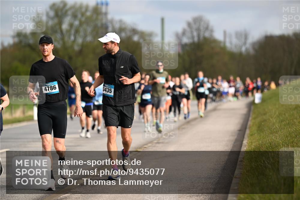 12.04.2026 - 45. Internationalen Wilhelmsburger Insellauf Dr. Thomas Lammeyer http://msf.ph/oto/9435077 12.04.2026 09:23:23 Laufen 4786, 3435 meine-sportfotos.de