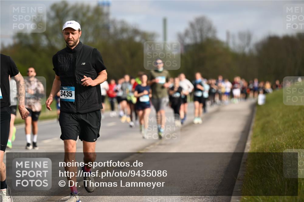12.04.2026 - 45. Internationalen Wilhelmsburger Insellauf Dr. Thomas Lammeyer http://msf.ph/oto/9435086 12.04.2026 09:23:24 Laufen 3435 meine-sportfotos.de