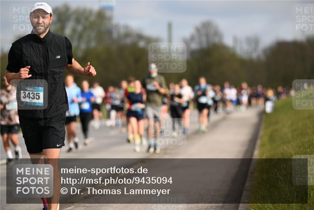 12.04.2026 - 45. Internationalen Wilhelmsburger Insellauf Dr. Thomas Lammeyer http://msf.ph/oto/9435094 12.04.2026 09:23:25 Laufen 3435 meine-sportfotos.de