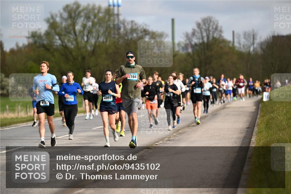 12.04.2026 - 45. Internationalen Wilhelmsburger Insellauf Dr. Thomas Lammeyer http://msf.ph/oto/9435102 12.04.2026 09:23:27 Laufen 4131, 2978, 4993, 164, 3045 meine-sportfotos.de