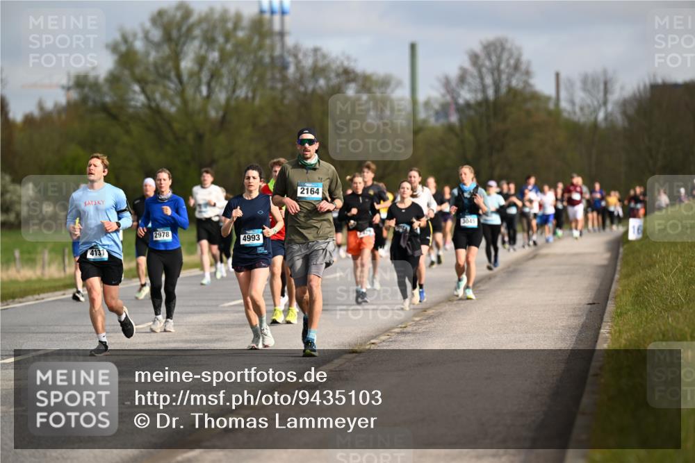 12.04.2026 - 45. Internationalen Wilhelmsburger Insellauf Dr. Thomas Lammeyer http://msf.ph/oto/9435103 12.04.2026 09:23:27 Laufen 4131, 2978, 4993, 2164, 3045 meine-sportfotos.de