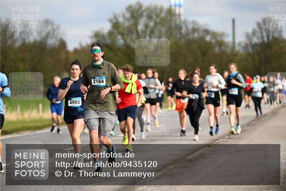12.04.2026 - 45. Internationalen Wilhelmsburger Insellauf Dr. Thomas Lammeyer http://msf.ph/oto/9435120 12.04.2026 09:23:31 Laufen 4993, 2164, 3045 meine-sportfotos.de