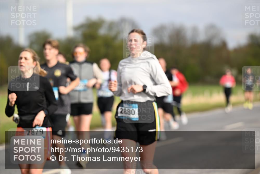 12.04.2026 - 45. Internationalen Wilhelmsburger Insellauf Dr. Thomas Lammeyer http://msf.ph/oto/9435173 12.04.2026 09:23:41 Laufen 2879, 2880 meine-sportfotos.de