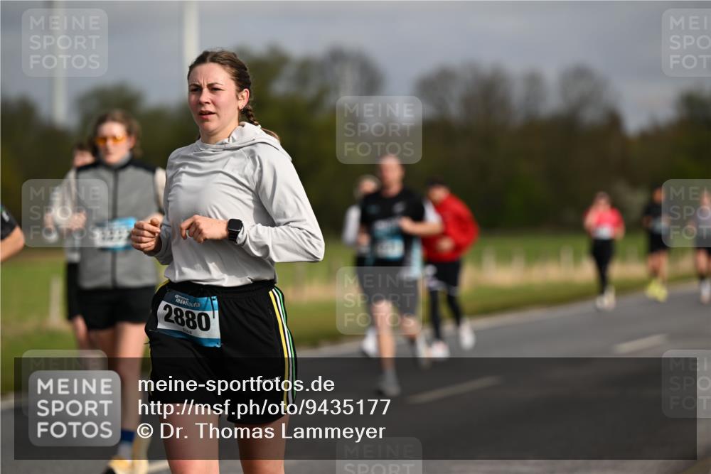12.04.2026 - 45. Internationalen Wilhelmsburger Insellauf Dr. Thomas Lammeyer http://msf.ph/oto/9435177 12.04.2026 09:23:42 Laufen 2880 meine-sportfotos.de