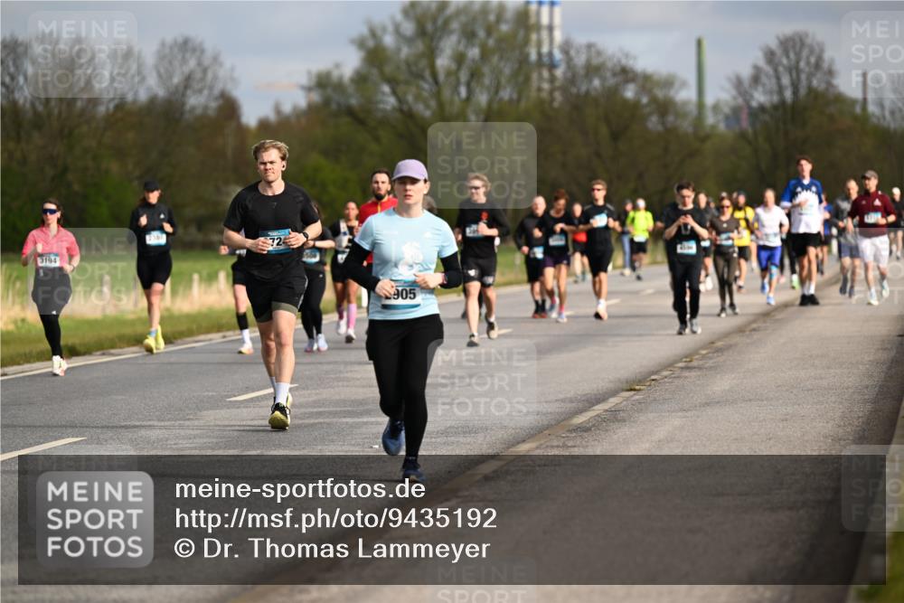 12.04.2026 - 45. Internationalen Wilhelmsburger Insellauf Dr. Thomas Lammeyer http://msf.ph/oto/9435192 12.04.2026 09:23:45 Laufen 3194, 905 meine-sportfotos.de