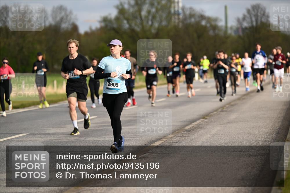 12.04.2026 - 45. Internationalen Wilhelmsburger Insellauf Dr. Thomas Lammeyer http://msf.ph/oto/9435196 12.04.2026 09:23:45 Laufen 2905 meine-sportfotos.de