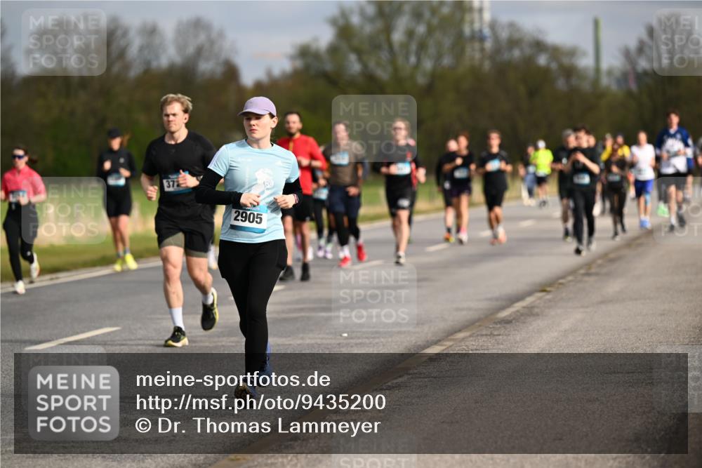 12.04.2026 - 45. Internationalen Wilhelmsburger Insellauf Dr. Thomas Lammeyer http://msf.ph/oto/9435200 12.04.2026 09:23:46 Laufen 2905 meine-sportfotos.de