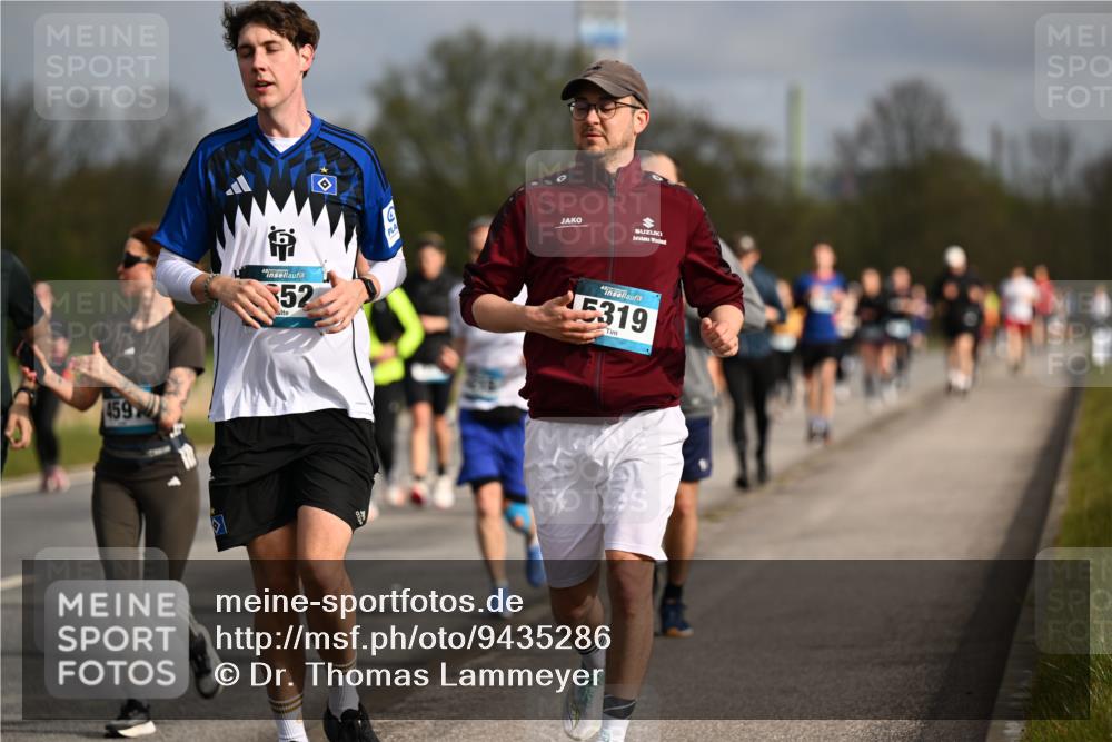 12.04.2026 - 45. Internationalen Wilhelmsburger Insellauf Dr. Thomas Lammeyer http://msf.ph/oto/9435286 12.04.2026 09:24:01 Laufen 459, 52, 4, 5319 meine-sportfotos.de