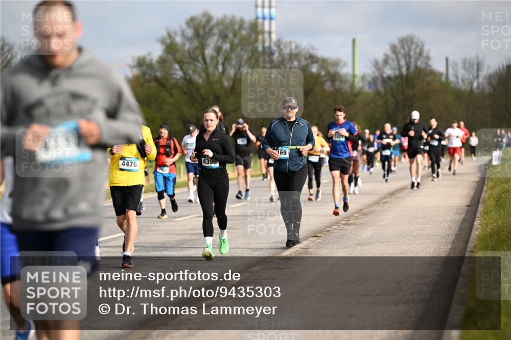 12.04.2026 - 45. Internationalen Wilhelmsburger Insellauf Dr. Thomas Lammeyer http://msf.ph/oto/9435303 12.04.2026 09:24:04 Laufen 4476, 30, 4396, 169 meine-sportfotos.de