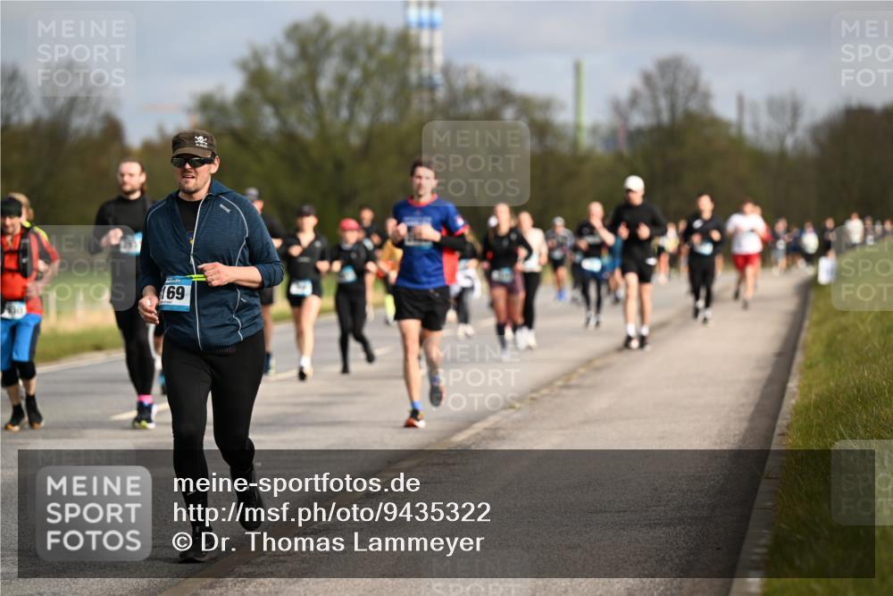 12.04.2026 - 45. Internationalen Wilhelmsburger Insellauf Dr. Thomas Lammeyer http://msf.ph/oto/9435322 12.04.2026 09:24:08 Laufen 169 meine-sportfotos.de