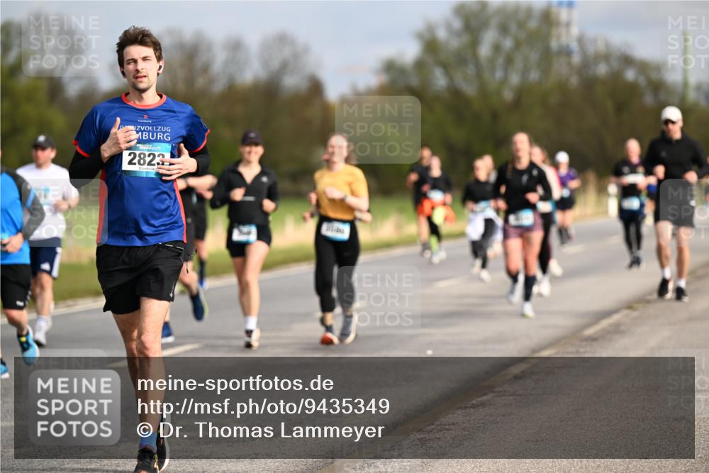12.04.2026 - 45. Internationalen Wilhelmsburger Insellauf Dr. Thomas Lammeyer http://msf.ph/oto/9435349 12.04.2026 09:24:14 Laufen 2823 meine-sportfotos.de