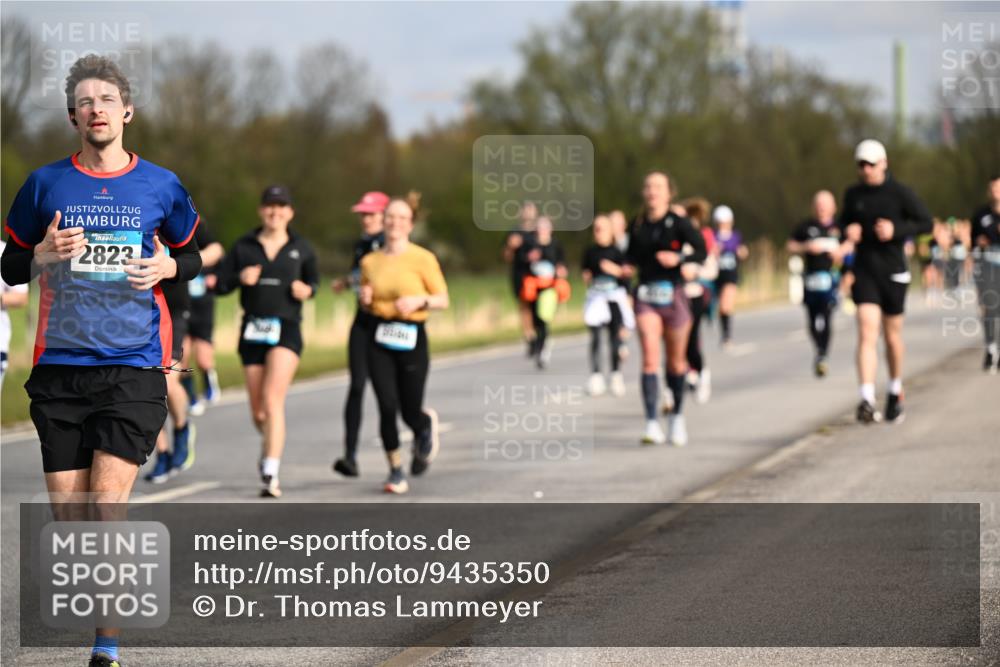 12.04.2026 - 45. Internationalen Wilhelmsburger Insellauf Dr. Thomas Lammeyer http://msf.ph/oto/9435350 12.04.2026 09:24:14 Laufen 2823 meine-sportfotos.de