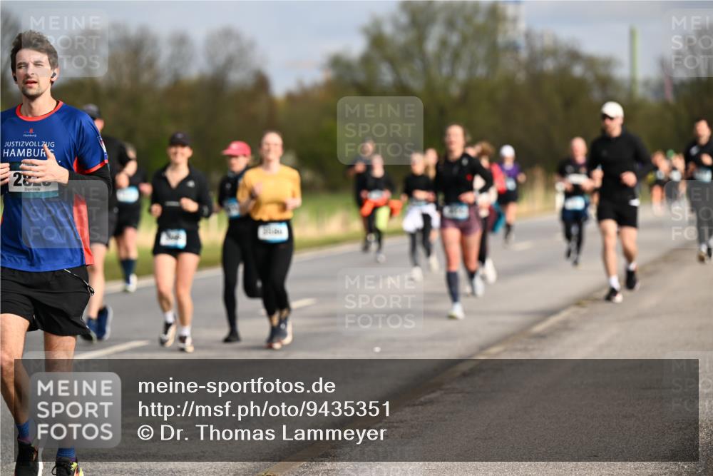 12.04.2026 - 45. Internationalen Wilhelmsburger Insellauf Dr. Thomas Lammeyer http://msf.ph/oto/9435351 12.04.2026 09:24:14 Laufen 28 meine-sportfotos.de