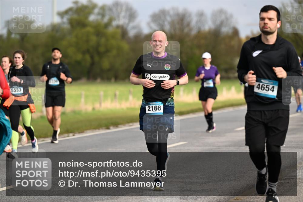 12.04.2026 - 45. Internationalen Wilhelmsburger Insellauf Dr. Thomas Lammeyer http://msf.ph/oto/9435395 12.04.2026 09:24:25 Laufen 5533, 4654, 2166 meine-sportfotos.de